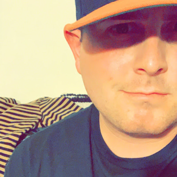 Meet your Posher, Jorge - Picture 1 of 1